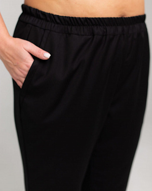 Брюки на резинке с карманами PLUS SIZE, черные  в Москве 1